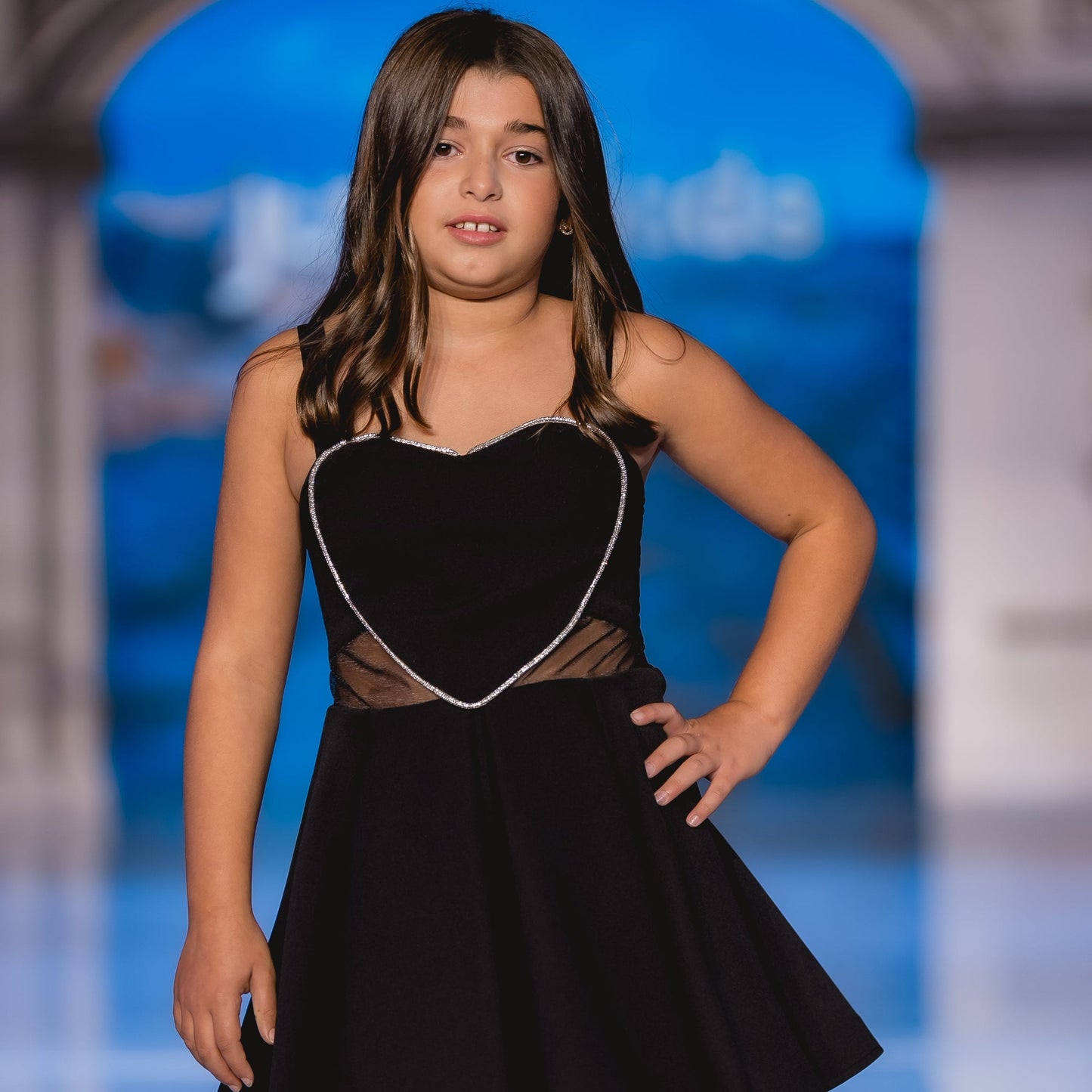 Jolie robe de cérémonie pour filles Cœur