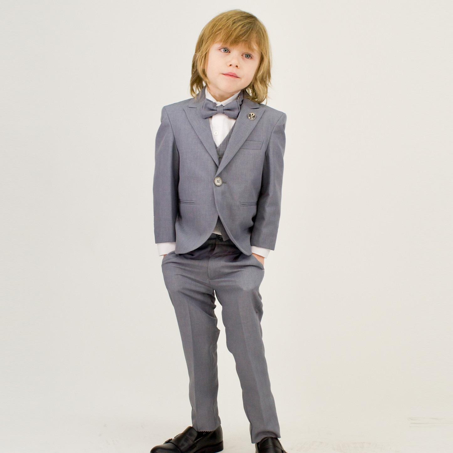 Costume de cérémonie élégant pour jeune garçon
