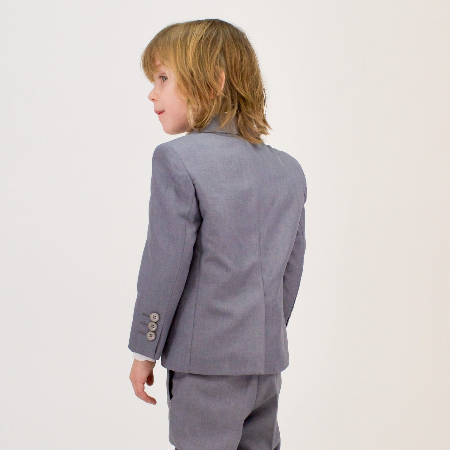 Costume de cérémonie élégant pour jeune garçon
