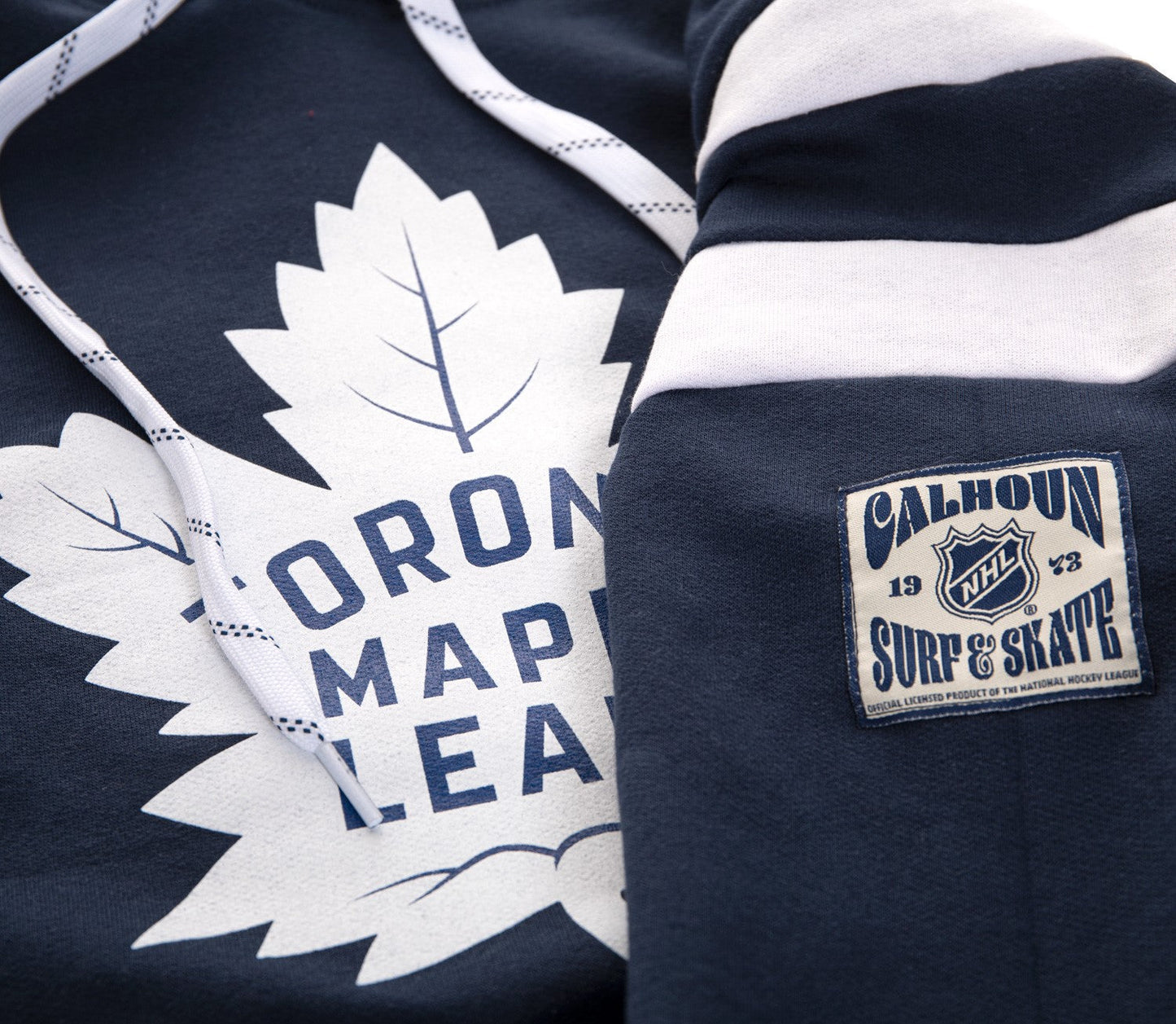 Chandail à capuchon de style universitaire rétro des Maple Leafs de Toronto
