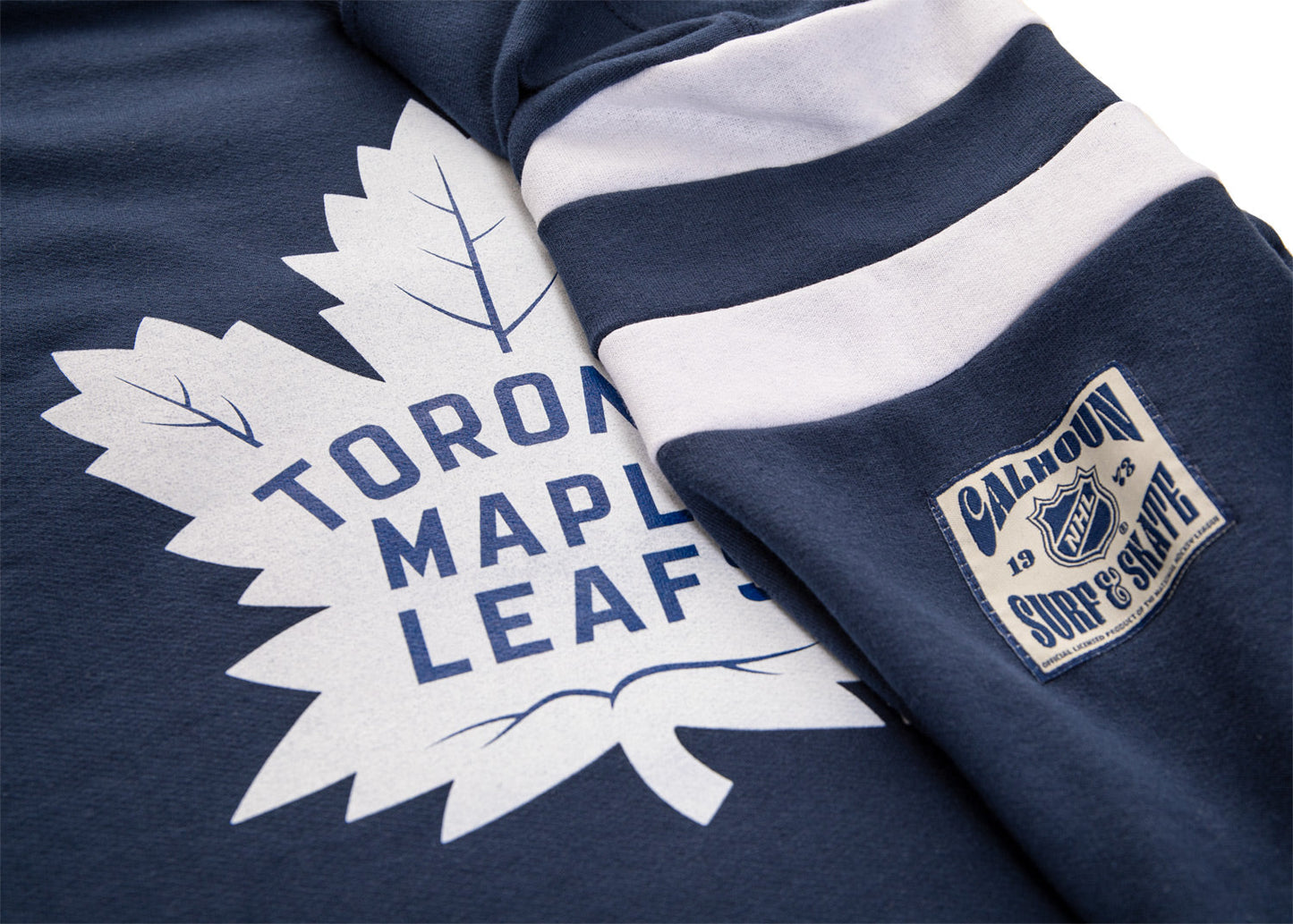 Sweat-shirt ras du cou de style rétro universitaire des Maple Leafs de Toronto