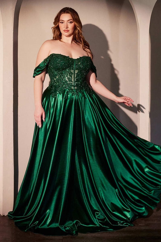ROBE TRAPÈZE EN SATIN ET DENTELLE ÉPAULES DÉNUDÉES