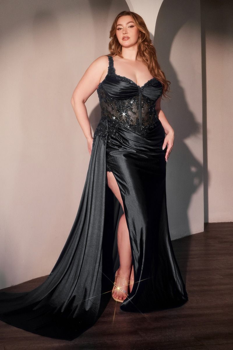 Robe à fente flatteuse et ceinture en satin