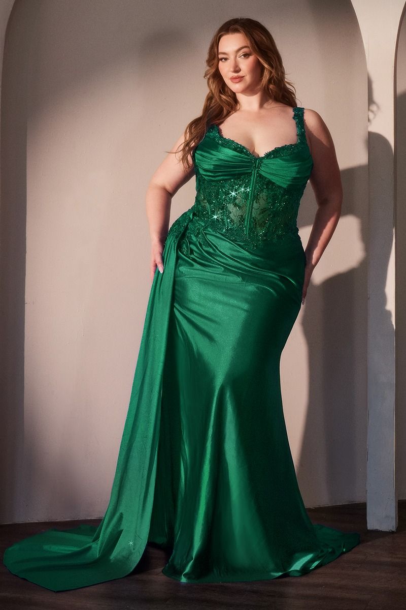 Robe à fente flatteuse et ceinture en satin